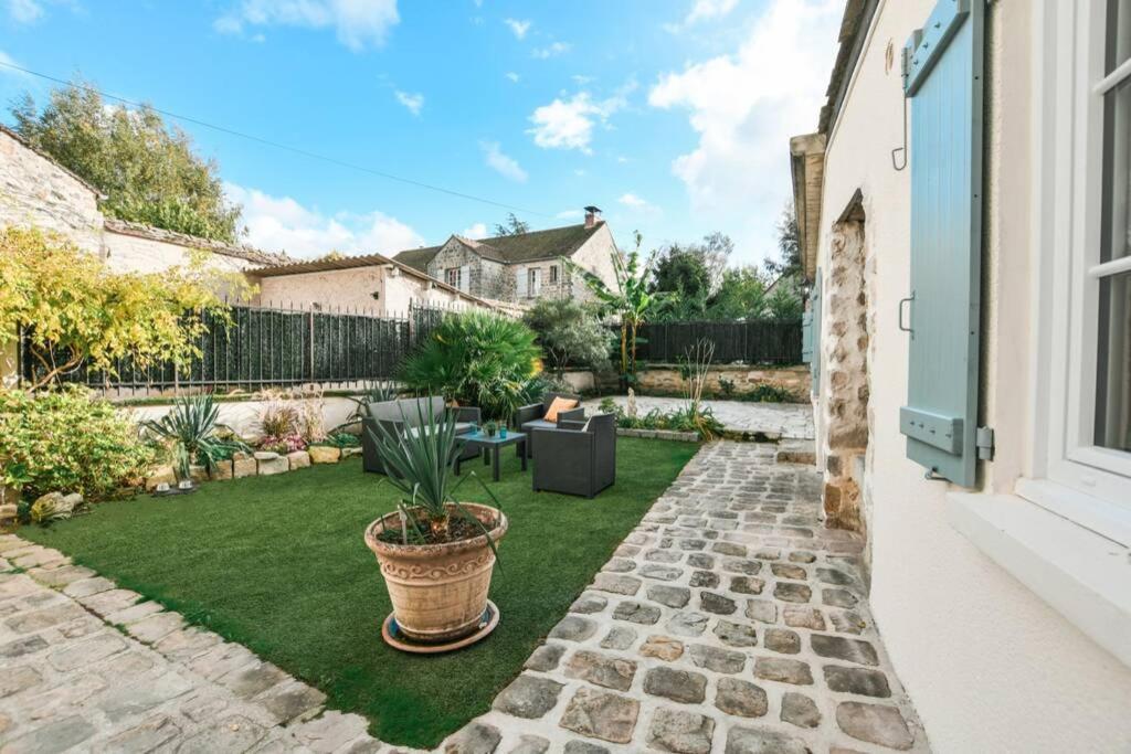 Instant Fleury, Studio Cosy Avec Jardin Secret Barbizon Exteriör bild